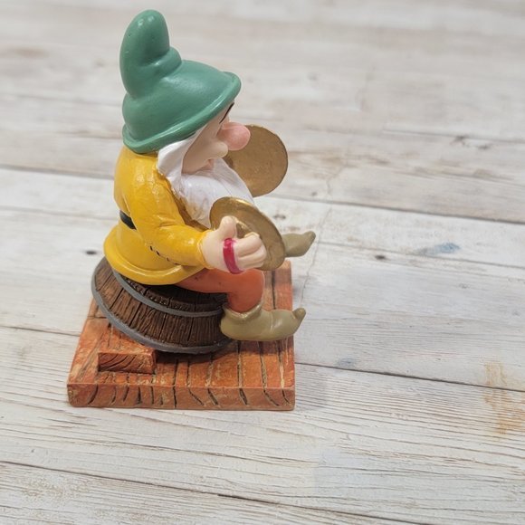 Walt Disney Figure Snow White & 65th Anniversary Bashful 2002 Enesco - Picture 8 of 13